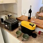 Casa vacanze The Garden & Pool Townhouse *