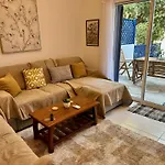 The Garden & Pool Townhouse Casa vacanze *