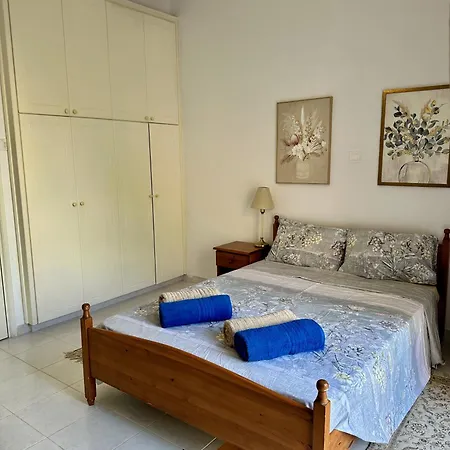 The Garden & Pool Townhouse Paphos