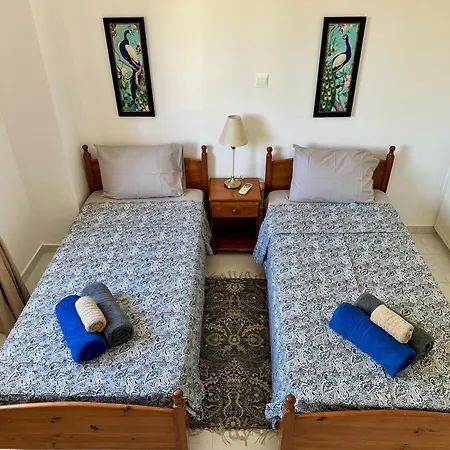 בית נופש The Garden & Pool Townhouse *