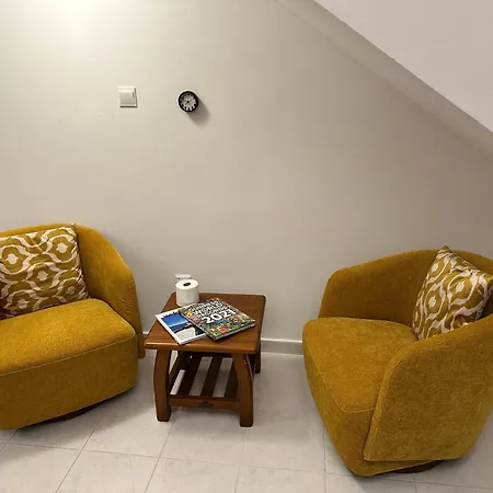 The Garden & Pool Townhouse