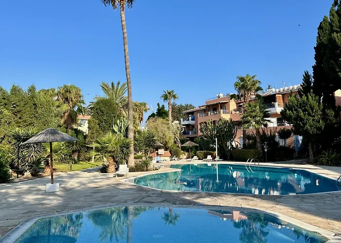 Feriehus The Garden & Pool Townhouse Paphos