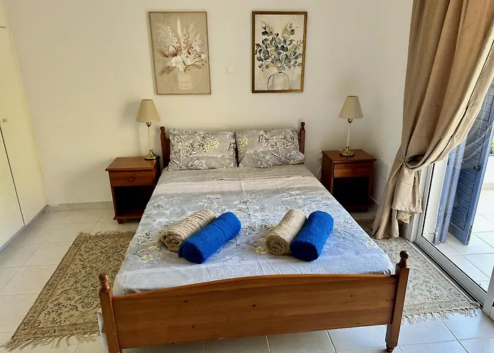 The Garden & Pool Townhouse Feriehus