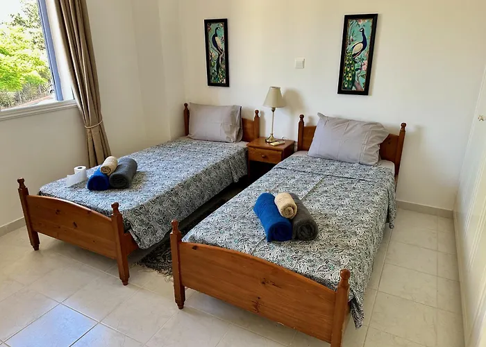 Feriehus The Garden & Pool Townhouse Paphos