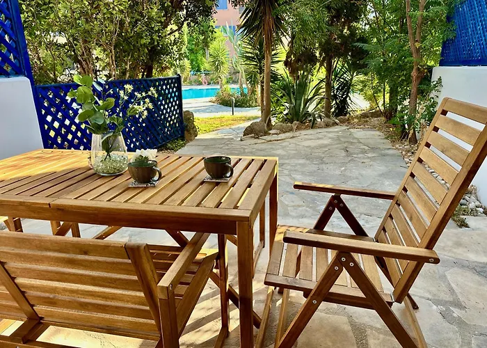 The Garden & Pool Townhouse Prázdninový dům *