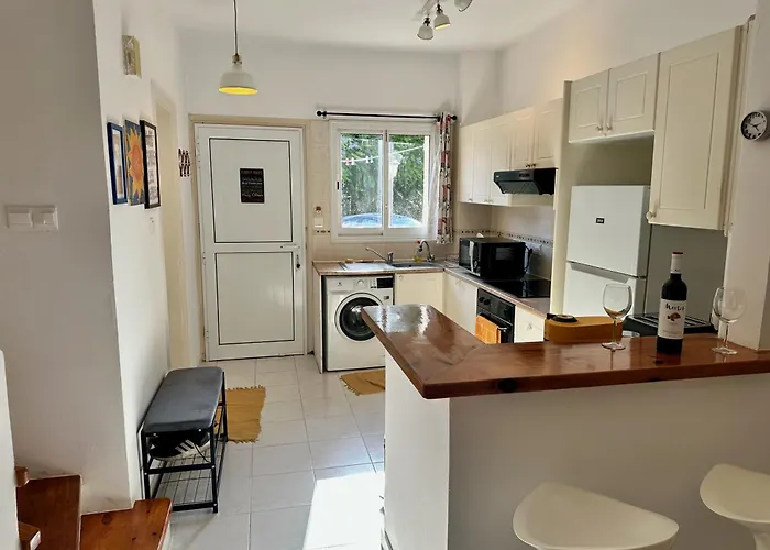 The Garden & Pool Townhouse