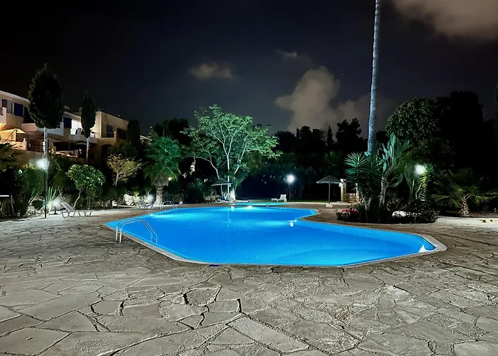 The Garden & Pool Townhouse Prázdninový dům *