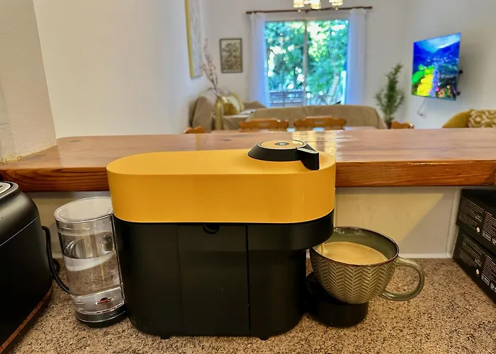 The Garden & Pool Townhouse