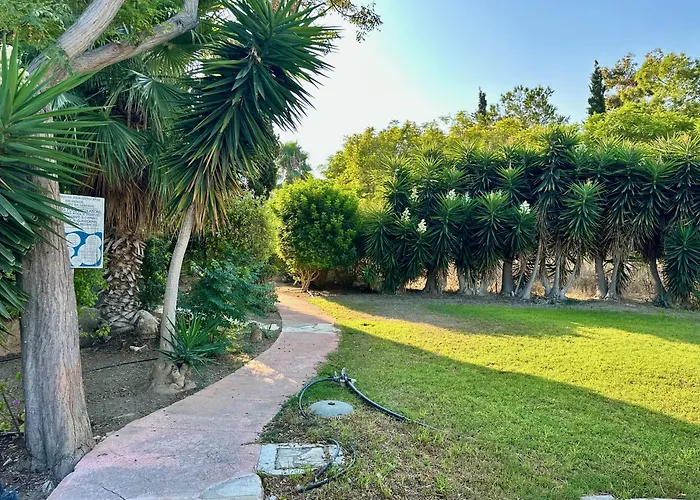 Feriehus The Garden & Pool Townhouse Paphos