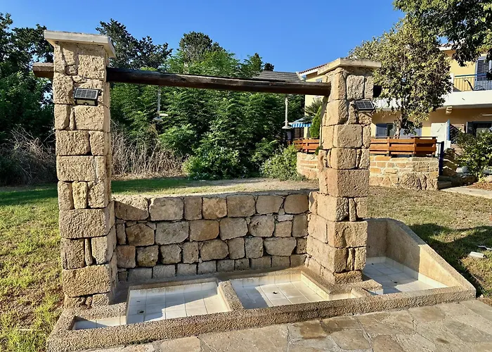 Prázdninový dům The Garden & Pool Townhouse *