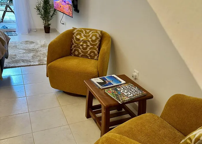 Feriehus The Garden & Pool Townhouse Paphos