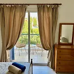 The Garden & Pool Townhouse * Paphos