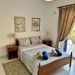 Holiday home The Garden & Pool Townhouse Paphos