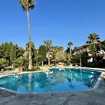 The Garden & Pool Townhouse Holiday home