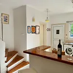 The Garden & Pool Townhouse