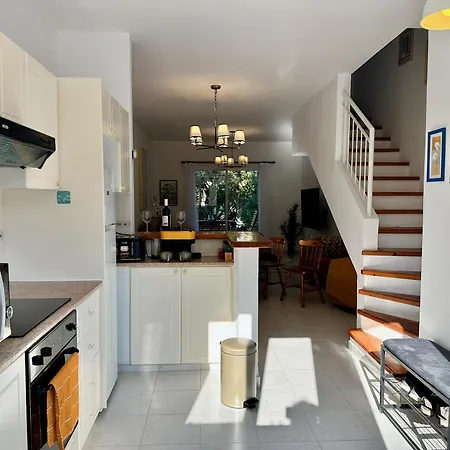 Tatil Evi The Garden & Pool Townhouse