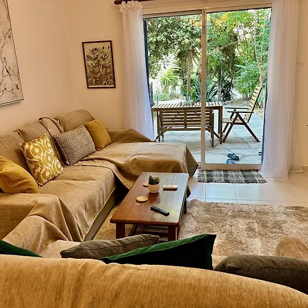 The Garden & Pool Townhouse Tatil Evi *