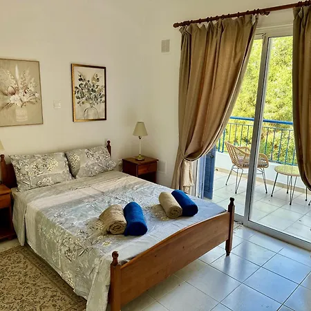 Tatil Evi The Garden & Pool Townhouse Pafos