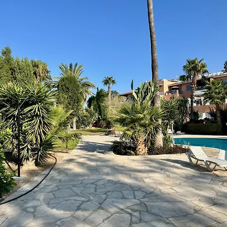 The Garden & Pool Townhouse Tatil Evi *