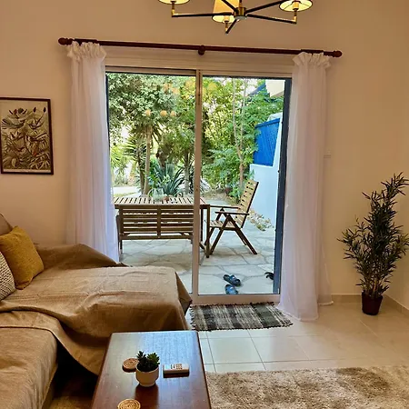 The Garden & Pool Townhouse Tatil Evi