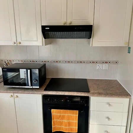 Casa de Férias The Garden & Pool Townhouse *